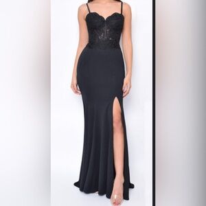 Emprada Black corset lace dress with straps